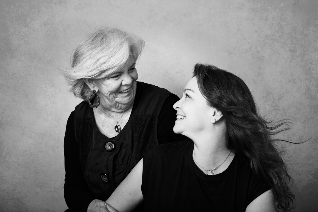 Modern family portrait Candiac | Portrait famille moderne Candiac